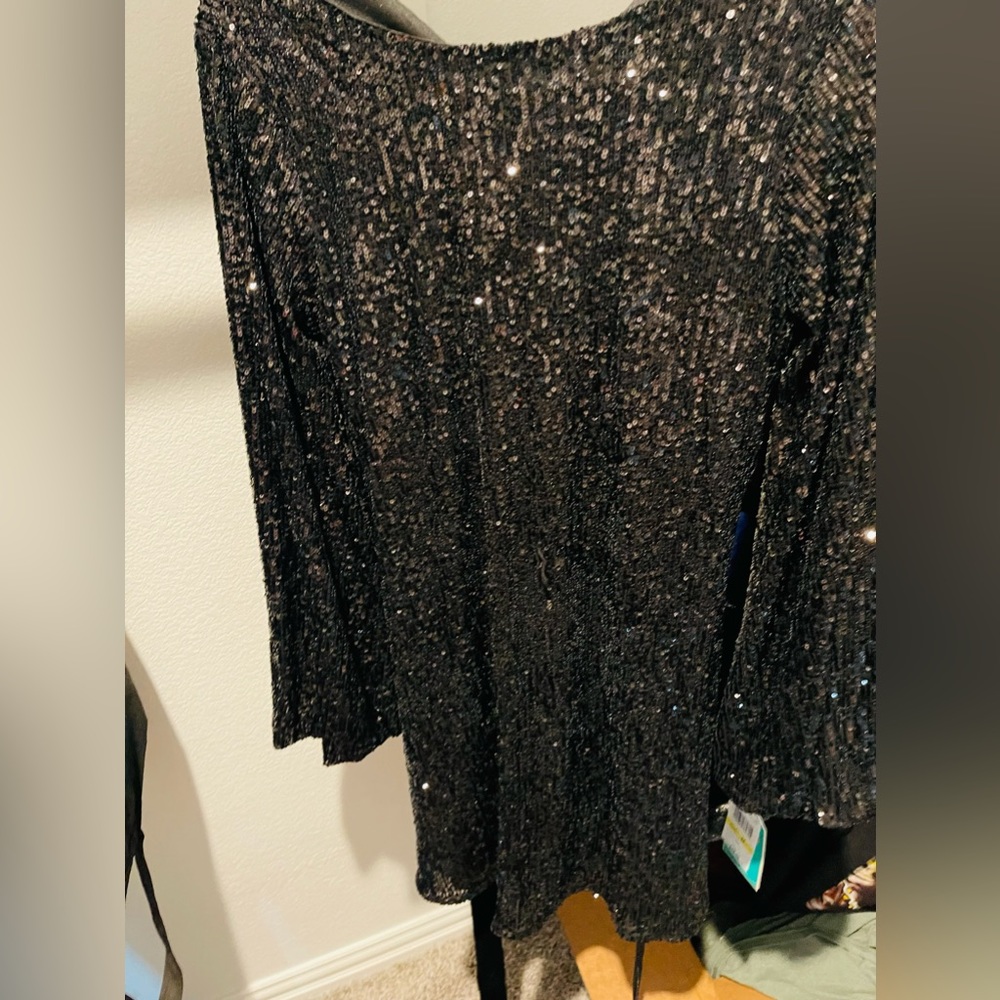 Gianni Bini black sequin dress